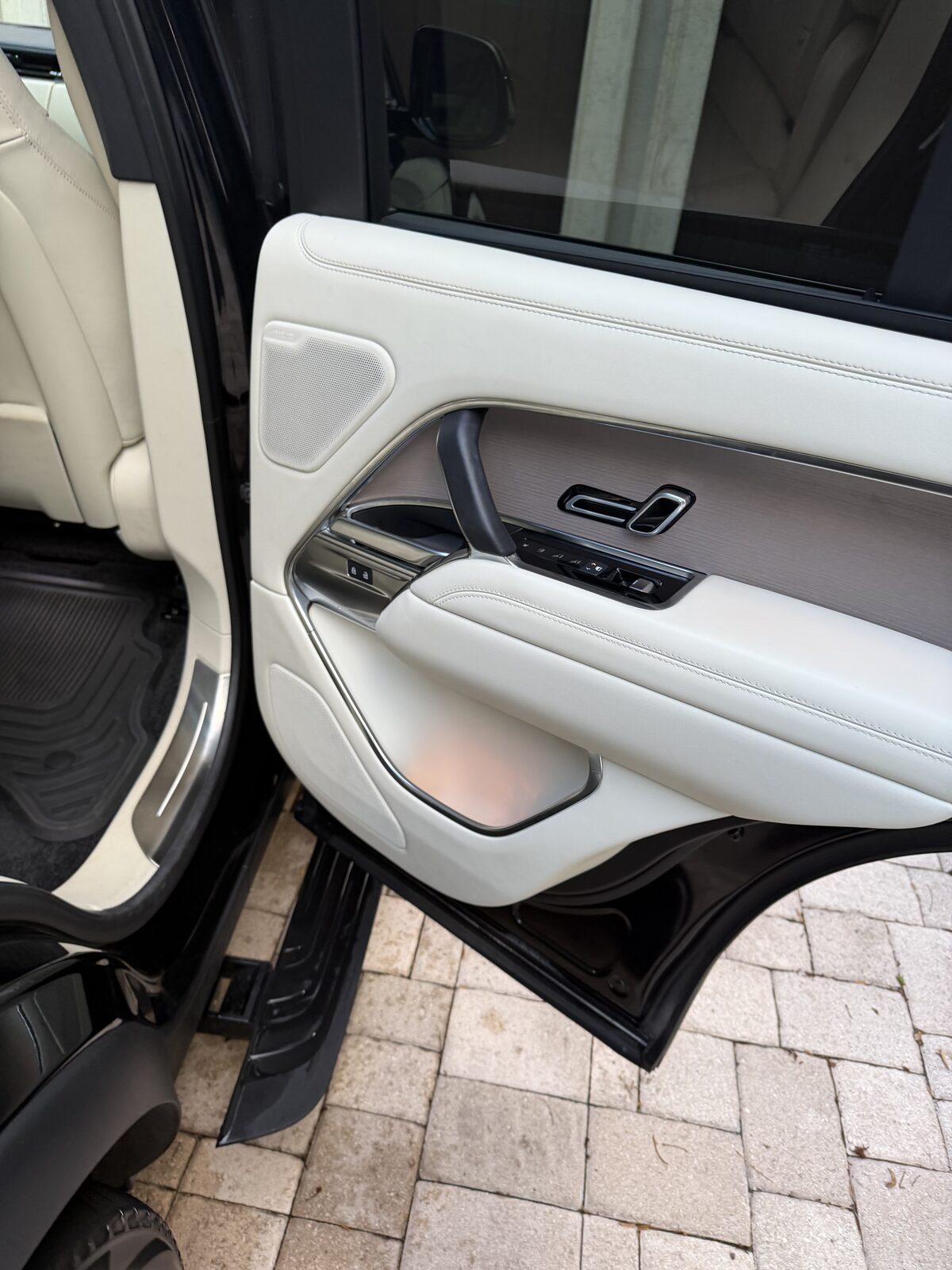 Range Rover — driver door panel, deep clean and condition
