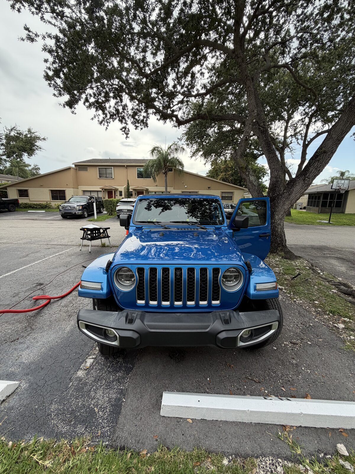 Ceramic-coated finish — water beading effect