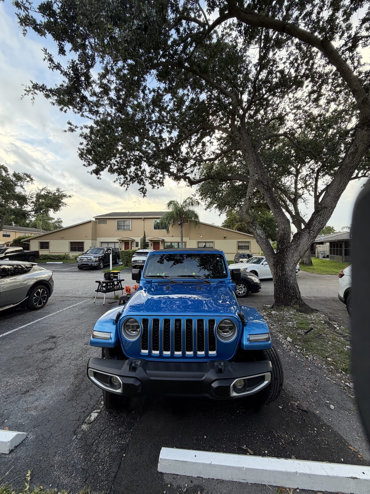 Full exterior detail — showroom ready